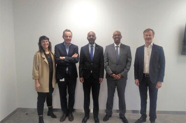 Ambassador of Ethiopia visits Biotech Campus Delft