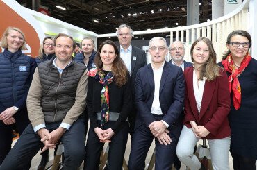 Skretting en Veramaris kondigen verdere samenwerking aan nu de Franse supermarkt Auchan duurzame gekweekte forel lanceert